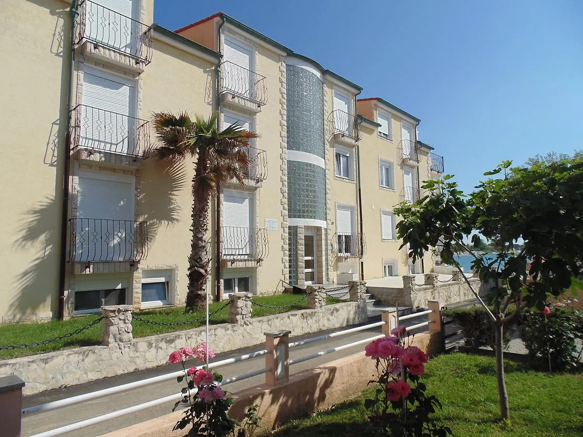Hotel Beni Vrsi 3*,  Kroatien